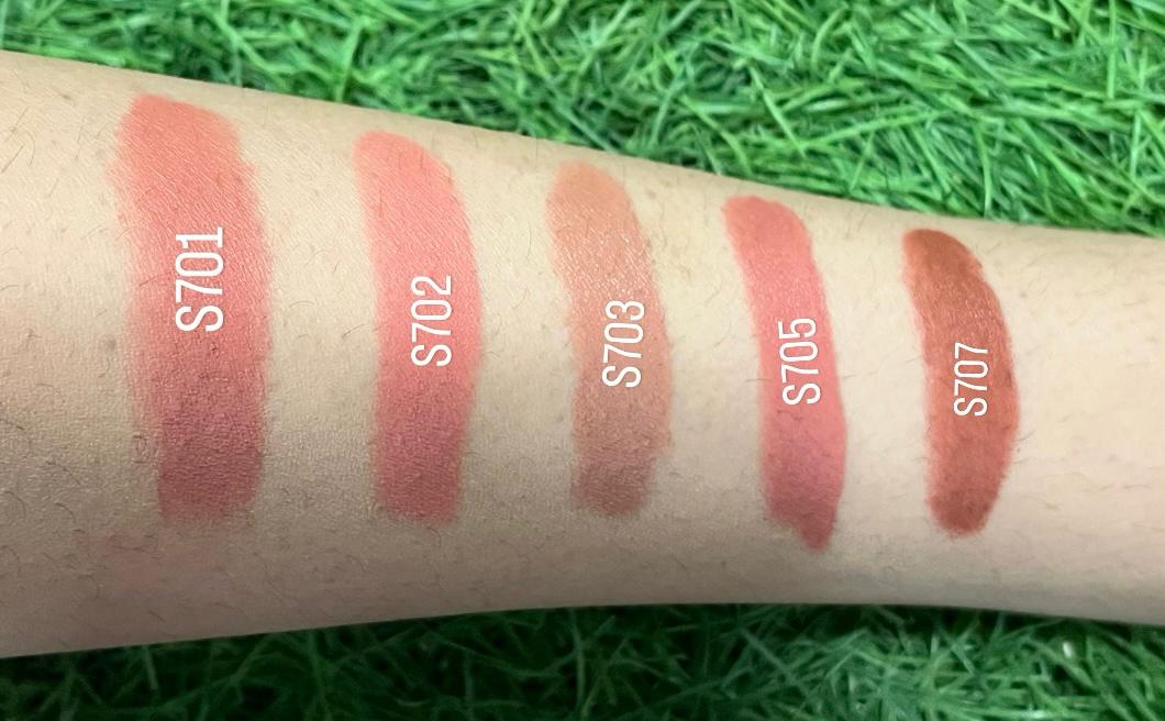Dusky Rose (701)
