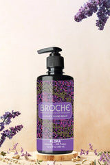 broche-hand-wash-flora-with-lilies-and-pink-background