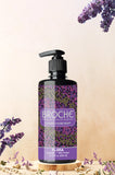 broche-hand-wash-flora-with-lilies-and-pink-background